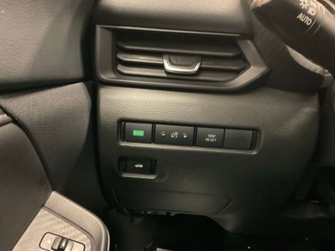 Used 2024 Nissan Sentra S image 13