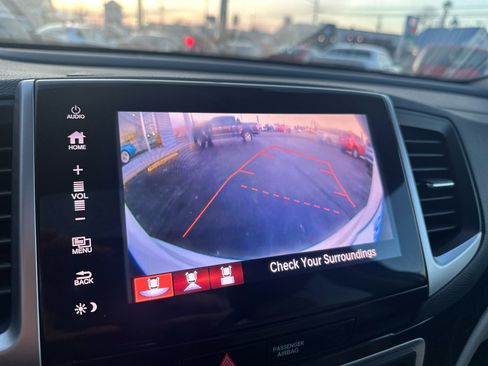 Used 2017 Honda Pilot Touring image 73