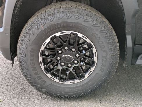 New 2026 Chevrolet Silverado EV Trail Boss w/ Premium Package image 33