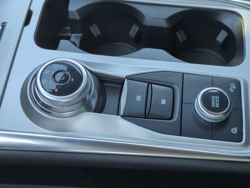 Used 2023 Ford Explorer XLT w/ Equipment Group 202A AWD/4WD image 30