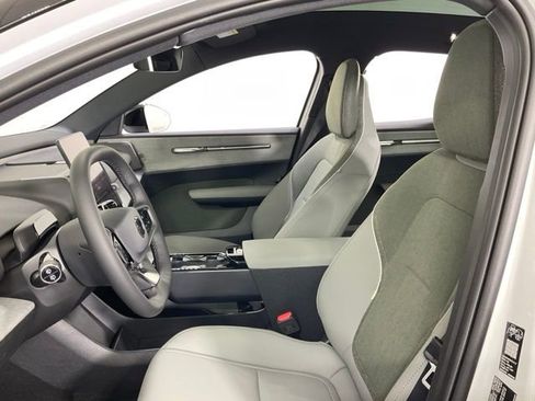 New 2026 Volvo EX30 Plus w/ Protection Package Premier AWD/4WD image 28