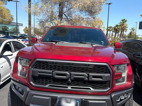 Used 2017 Ford F150 Raptor w/ Equipment Group 802A Luxury AWD/4WD image 3