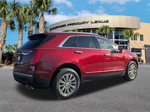 Used 2018 Cadillac XT5 Luxury w/ Driver Awareness Package image 5