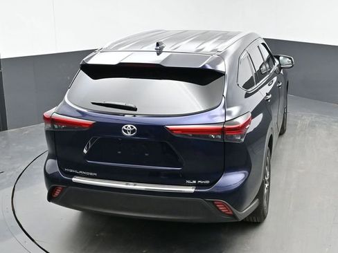 Used 2022 Toyota Highlander XLE image 40