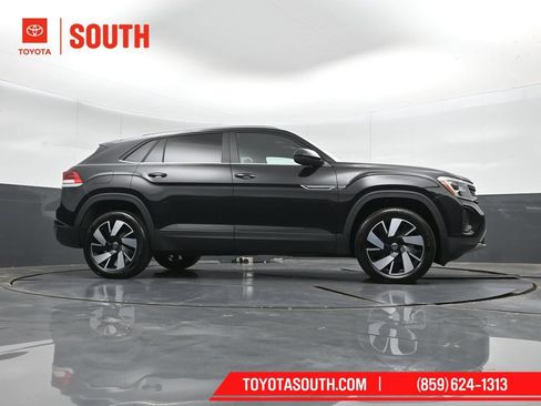 Used 2026 Volkswagen Atlas Cross Sport SE AWD/4WD image 41