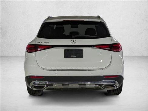 Certified 2026 Mercedes-Benz GLC 300 image 8