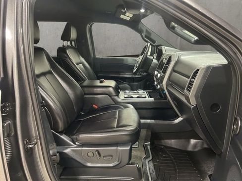 Used 2021 Ford Expedition Max XLT image 21
