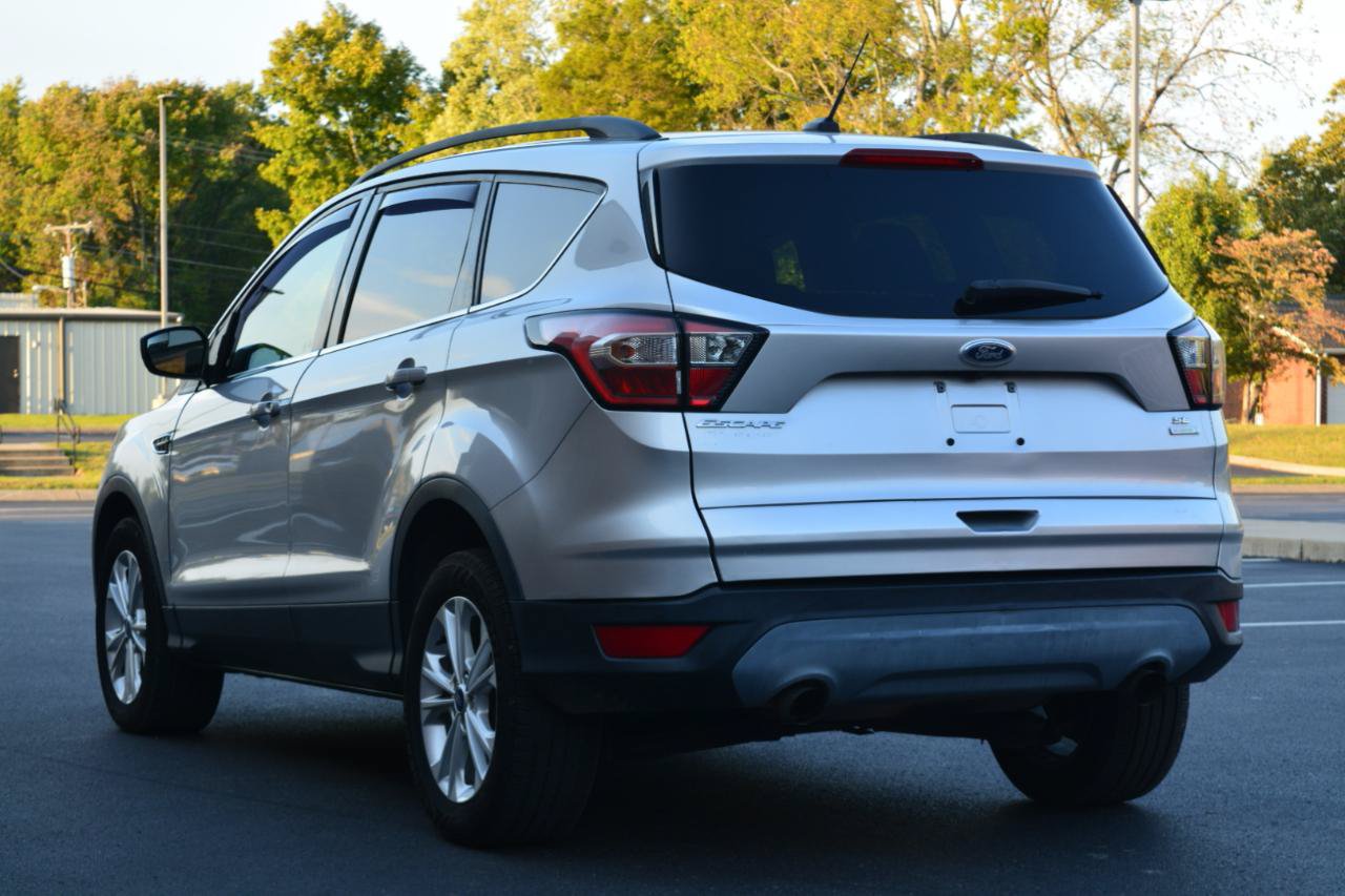 Used 2018 Ford Escape SE FWD image 7