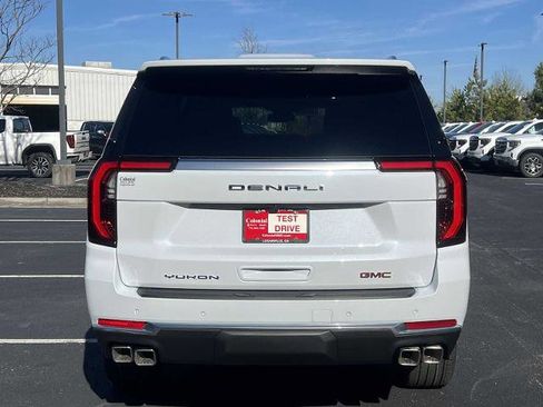 New 2026 GMC Yukon XL Denali image 23