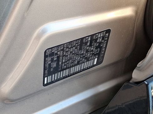 Certified 2025 Nissan Rogue Platinum w/ Tech Package image 28