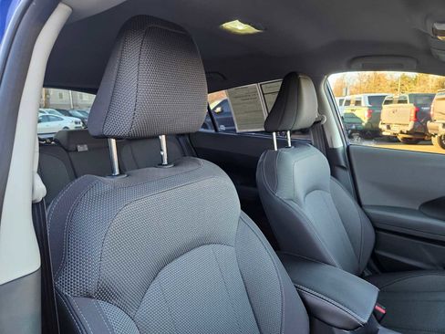 Used 2024 Subaru Crosstrek 2.0i Premium image 13