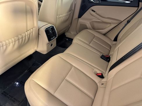 New 2026 Porsche Macan image 14