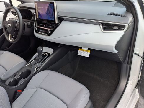 New 2026 Toyota Corolla SE image 25