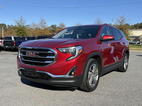 Used 2020 GMC Terrain SLT w/ Preferred Package image 1