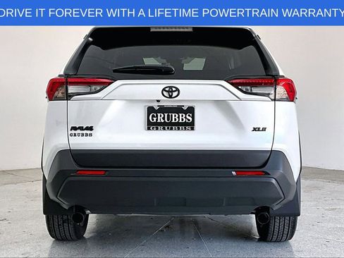 Used 2025 Toyota RAV4 XLE Premium image 6