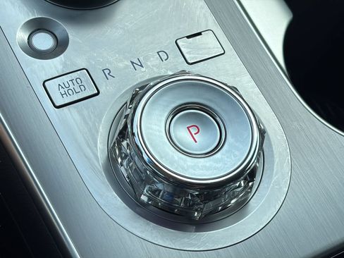Certified 2026 Genesis GV70 2.5T Advanced AWD/4WD image 30
