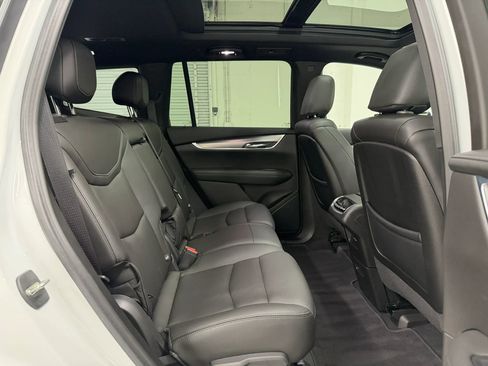 Used 2023 Cadillac XT6 Luxury FWD image 15