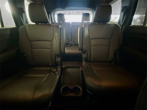 Used 2022 Honda Pilot Black Edition image 25