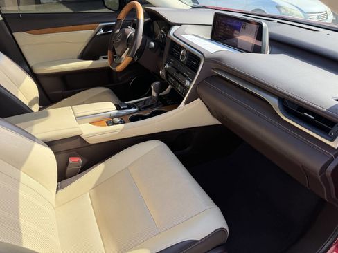 Used 2019 Lexus RX 350 FWD w/ Navigation Package image 16