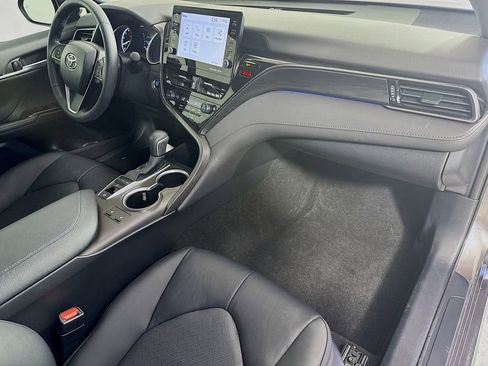 Used 2023 Toyota Camry XLE image 33