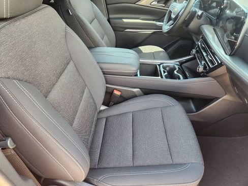 New 2026 Chevrolet Traverse LT FWD image 14