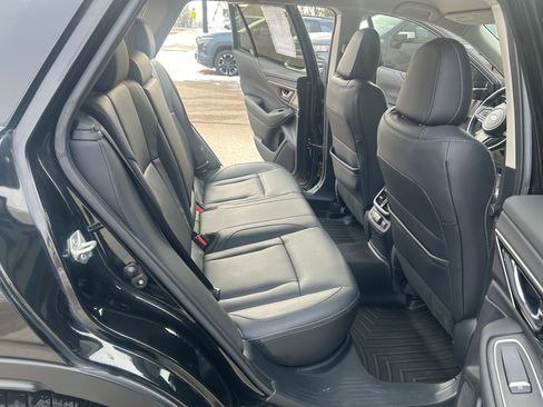 Used 2021 Subaru Outback Limited image 37