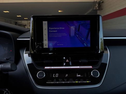 Used 2026 Toyota Corolla LE FWD image 28