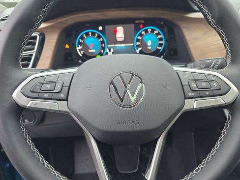 New 2026 Volkswagen Atlas SE image 29