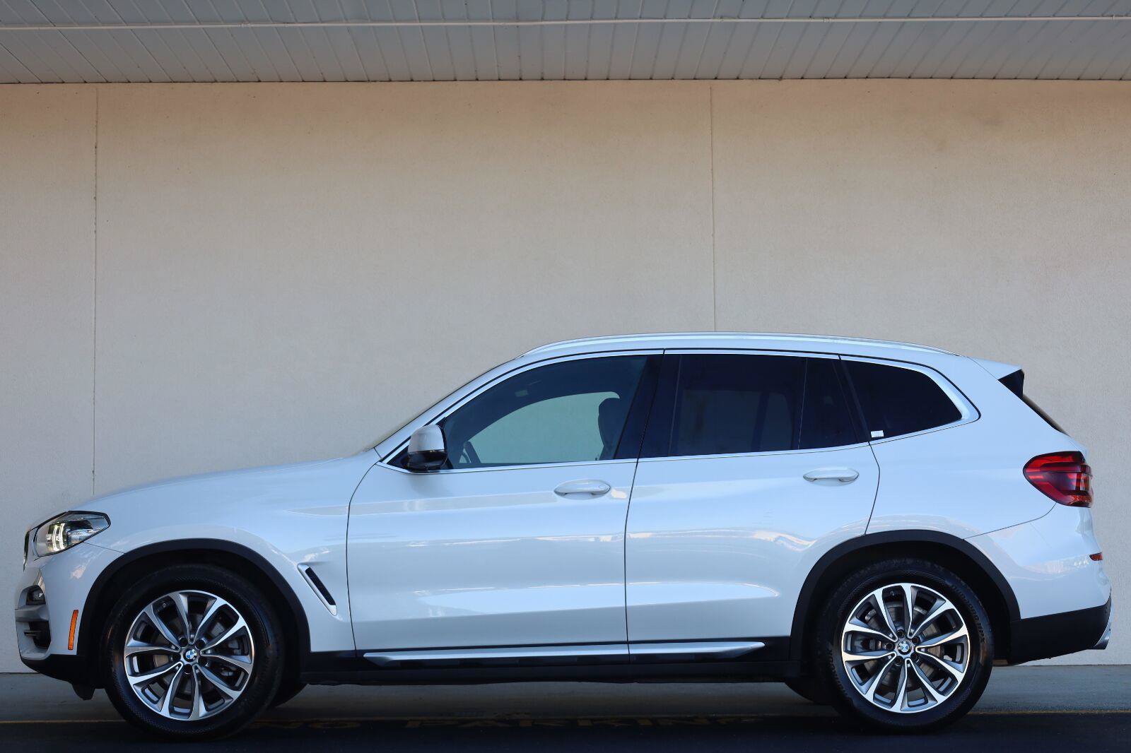 Used 2019 BMW X3 sDrive30i w/ Premium Package RWD image 3