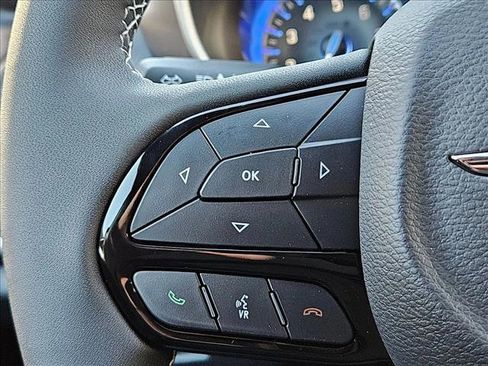 New 2026 Chrysler Pacifica Select image 17