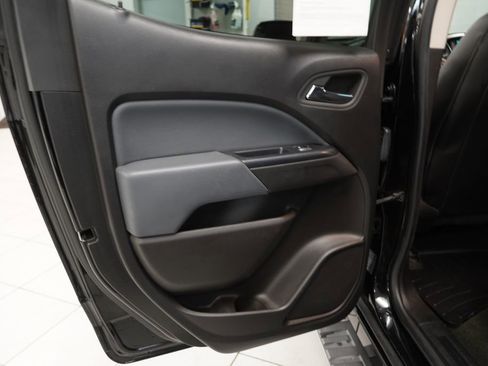 Used 2016 Chevrolet Colorado Z71 AWD/4WD image 24