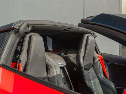 Used 2020 Chevrolet Corvette w/ 2LT Preferred Equipment Group image 13