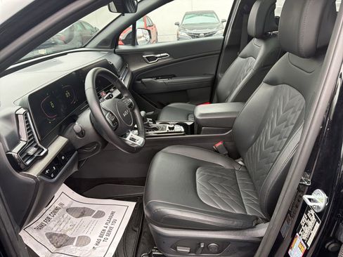 Certified 2023 Kia Sportage X-Line w/ X-Line Premium Package image 11