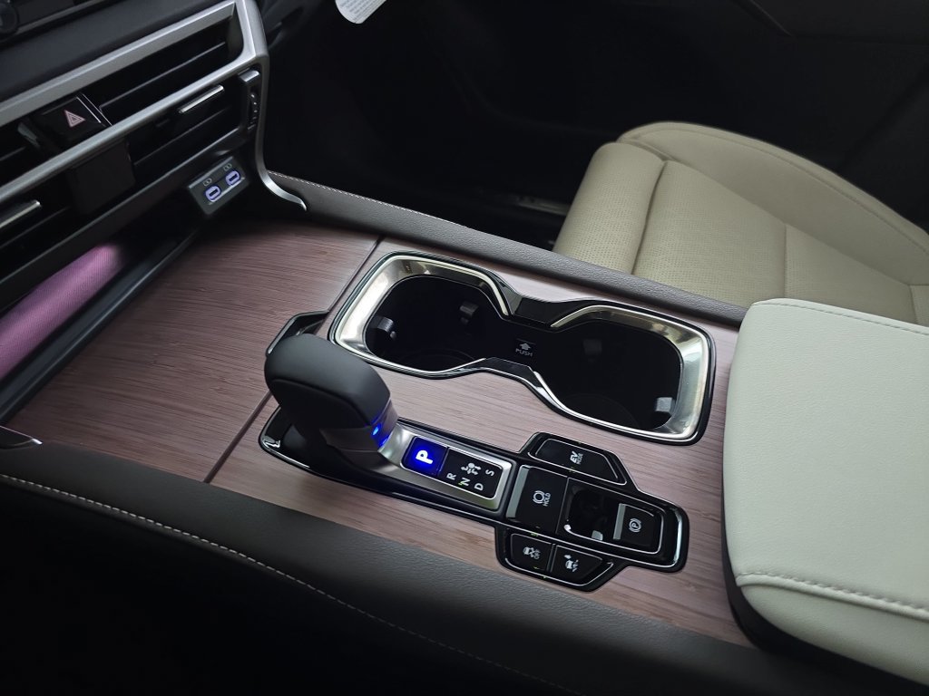 New 2026 Lexus RX 350h w/ Convenience Package AWD/4WD image 23