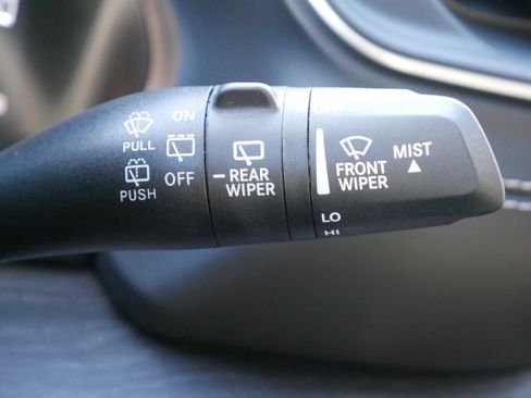 Used 2024 Jeep Grand Cherokee L Limited w/ Black Appearance Package image 29