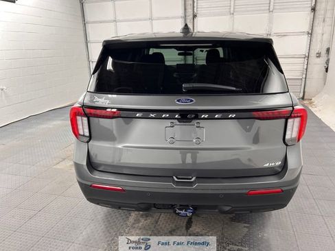 New 2026 Ford Explorer Active AWD/4WD image 7