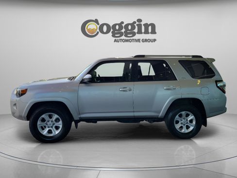 Used 2024 Toyota 4Runner SR5 RWD image 2