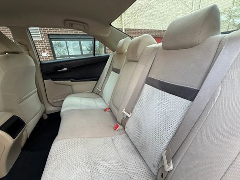 Used 2014 Toyota Camry FWD image 16