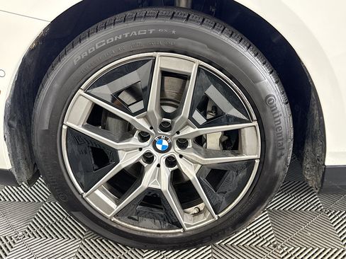 Used 2026 BMW 530i w/ Premium Package RWD image 36