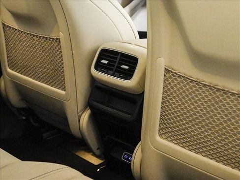 Used 2026 Mercedes-Benz GLE 450 4MATIC image 19