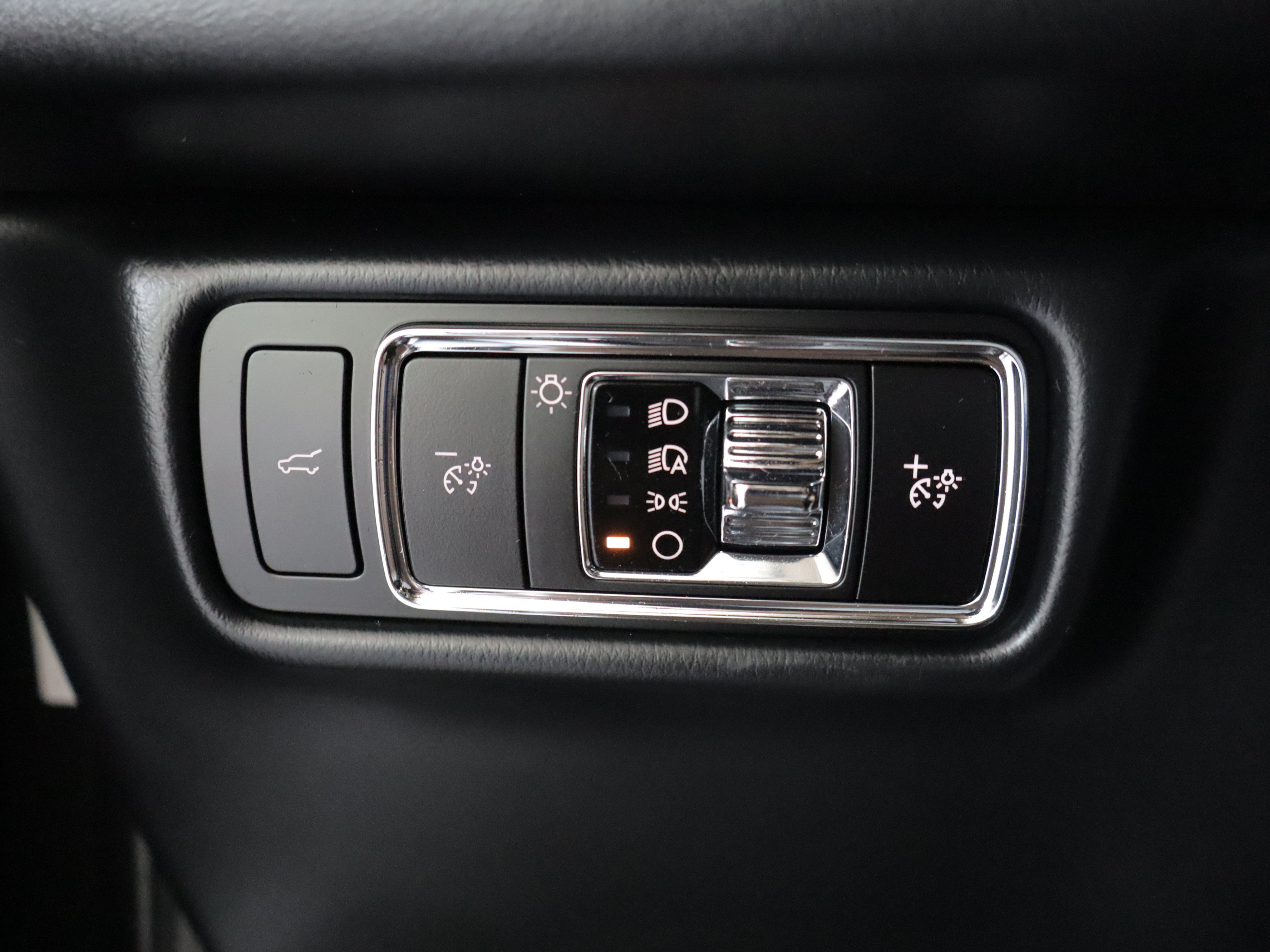 Used 2023 Lincoln Aviator AWD w/ Premium Package image 19