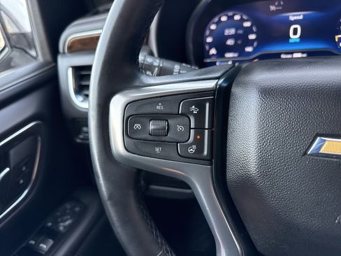 Used 2023 Chevrolet Suburban Premier image 35