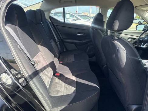 Used 2023 Nissan Sentra SR w/ Midnight Edition Package FWD image 13