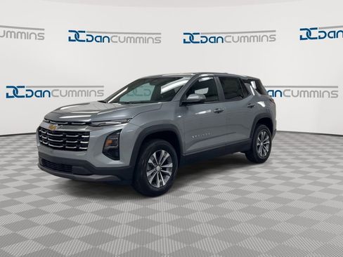 Used 2026 Chevrolet Equinox LT FWD image 4