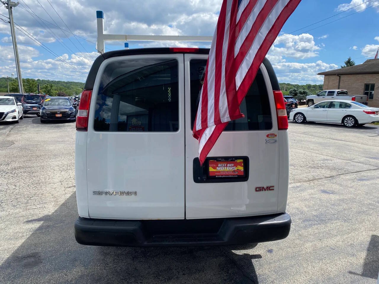 Used 2018 GMC Savana 2500 Extended RWD image 4