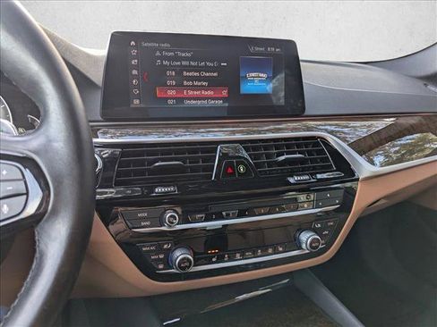 Used 2019 BMW 540i w/ Convenience Package RWD image 15