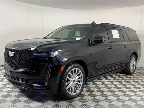 Used 2021 Cadillac Escalade ESV Sport Platinum image 2