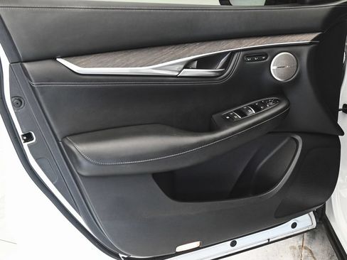 Used 2024 INFINITI QX55 Sensory w/ Lighting Package AWD/4WD image 8