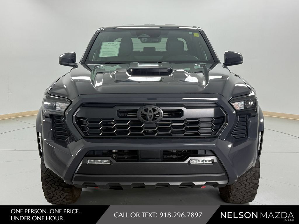 Used 2024 Toyota Tacoma TRD Sport AWD/4WD image 2