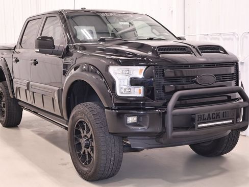 Used 2016 Ford F150 Lariat w/ Equipment Group 502A Luxury AWD/4WD image 3